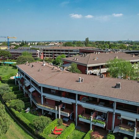 Breeze Apartment Desenzano del Garda Luaran gambar