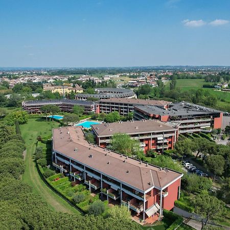 Breeze Apartment Desenzano del Garda Luaran gambar