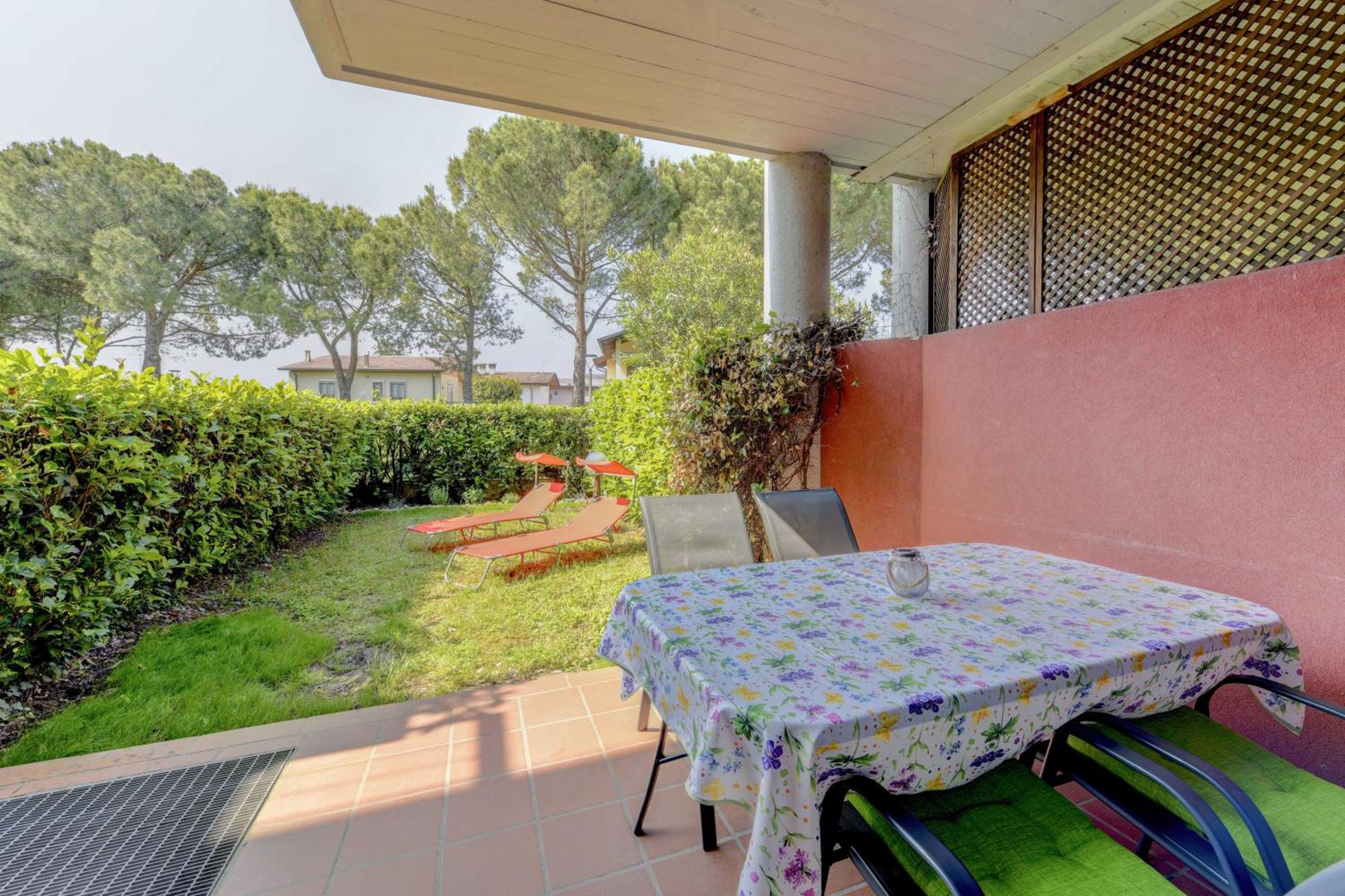 Breeze Apartment Desenzano del Garda Luaran gambar