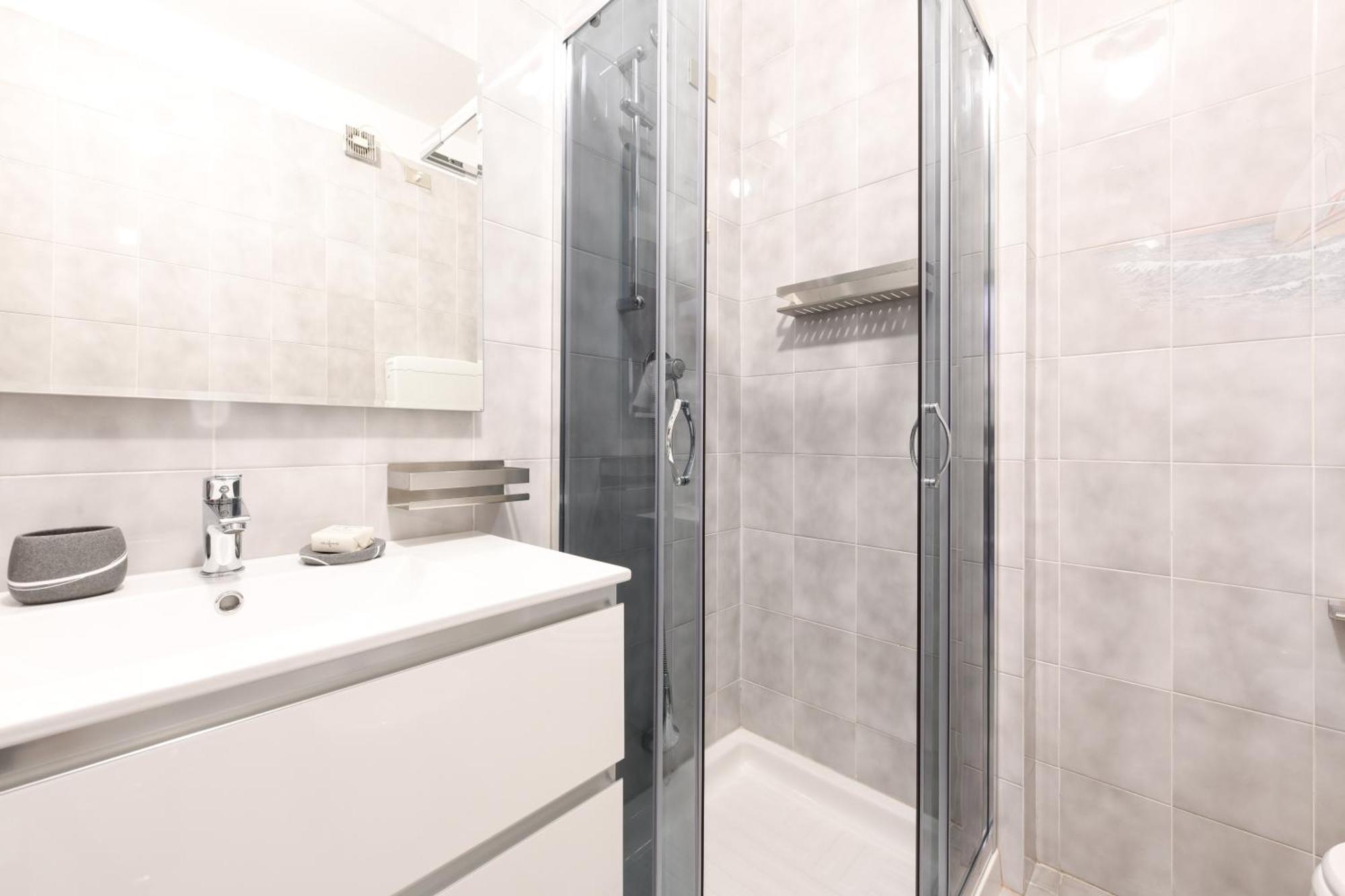 Breeze Apartment Desenzano del Garda Luaran gambar