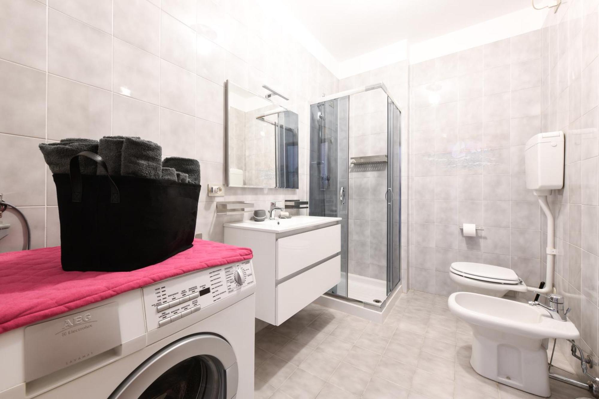 Breeze Apartment Desenzano del Garda Luaran gambar